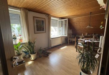 Großzügige 4-Zimmer-Wohnung