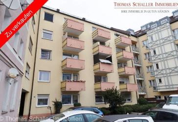 Bezugsfrei -Sanierte 2-Zimmer-Erdgeschoss-Wohnung mit Garage in Nürnberg / Steinbühl