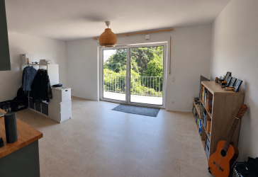 Neuwertige 2-Zimmer-Wohnung mit Balkon & Stellplatz und