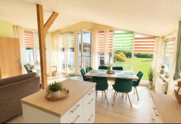 TOP Ferienhaus mit direkter Kanallage am Großen Meer - voll ausgestattet & renditestark!