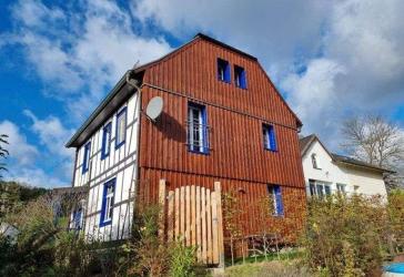 2 getrennte Häuser in Eitorf (9 Zi., 343?m²): Wohnen, Arbeiten oder Teilvermietung