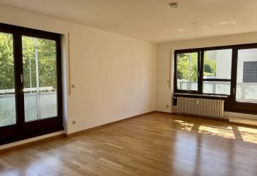 Renovierte und bezugsfreie Wohlfühloase direkt am Perlacher Forst