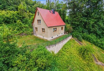 Großes Grundstück mit Einfamilienhaus am Rand von Jena