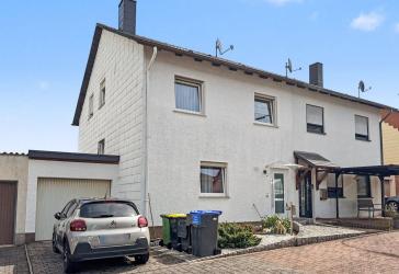 Geräumige Doppelhaushälfte mit viel Platz für die ganze Familie in Lebach