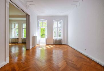 Herrschaftliche Altbauresidenz mit üppigen 180m2 Wohnfläche mit Blick auf die Spree