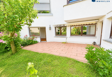 S-Wangen: * Familienfreundliche 4,5-Zi.-Whg. * ca. 120 qm * Terrasse + Gartenanteil * Einzelgarage