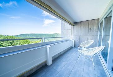 Modernes Wohnglück mit Panoramablick: Stilvoll & barrierefrei in Lahnstein auf der Höhe