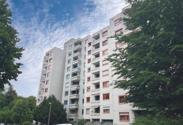 3 ½-Zimmer-Wohnung mit Balkon, Aufzug und Garage!