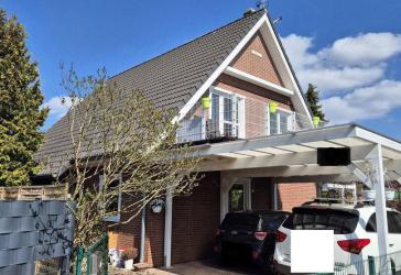 Haacke Haus mit Isolierklinker, Wärmepumpe und Photovoltaikanlage, 990.000 €- VB