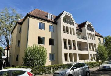 Großzügige und günstig geschnittene Wohnung im Herzen des Musikerviertels (Erbbaurecht)