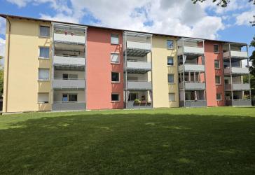 Helle 3 Zimmerwohnung mit Loggia im Herzen Erdings