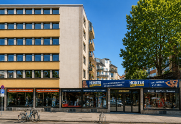 Ladenlokal mit großzügiger Fensterfront in sehr zentraler Innenstadtlage