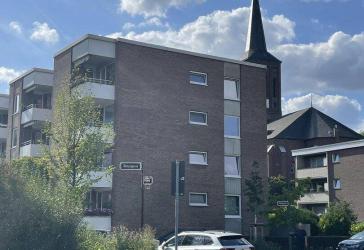 Top Lage in Heerdt - Top Wohnung - sehr gut geschnittene 4-Zimmer Wohnung - neue Küche