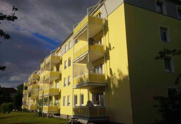 3,5-Zi-Whg mit Balkon + EBK samt weiteren DG-Räumen+Bad im Rohbau in MFH in HN