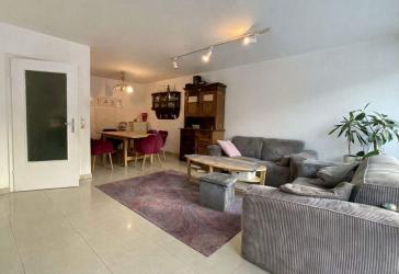 Viel Platz zum Wohlfühlen - Lichtdurchflutetes Reihenmittelhaus mit Garten in familienfreundlicher Lage!