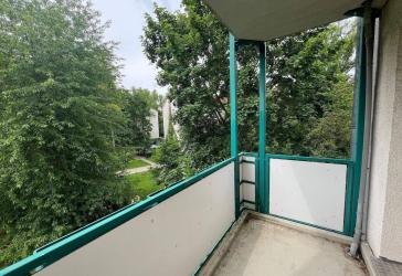 Modernisiertes Familienwohnen mit Balkon und flexiblem Küchenkonzept