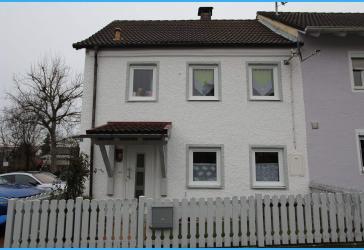 DIPL.-Immowirt MAIER !! TOLLE ZENTRALE LAGE gefällig ?? LEISTBARES HAUS FÜR HANDWERKER mit POTENZIAL