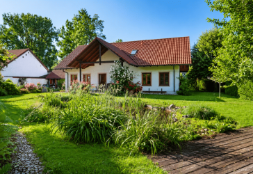Naturidylle trifft Familienglück: Charmantes Einfamilienhaus mit Einliegerwohnung und Traumgarten in Altmühldorf