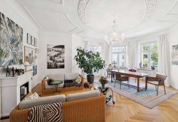 Jugendstil-Eleganz: 4-Zimmer Altbauwohnung im historischen Theresienhof
