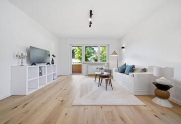 Moderne, sanierte 4 Zimmer Wohnung zum Erstbezug und provisionsfrei