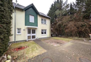 Vorschaubild Reihenendhaus