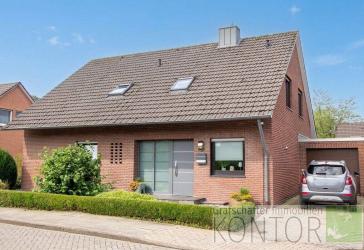 Schönes Ein-/Zweifamilienhaus in familienfreundlicher und sehr ruhiger Lage von Bookholt