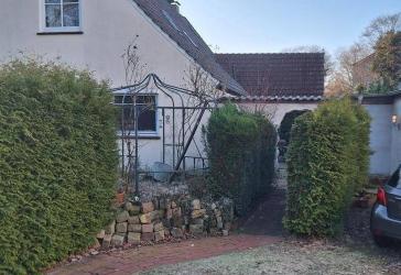 Doppelhaus - ehem. Bauernhof in Bremen-Huchting