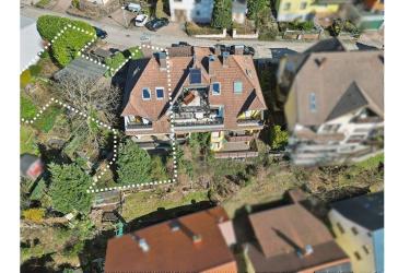 Bad Herrenalb (Bernbach): Reiheneckhaus mit Einliegerwohnung und traumhaftem Blick ins Albtal
