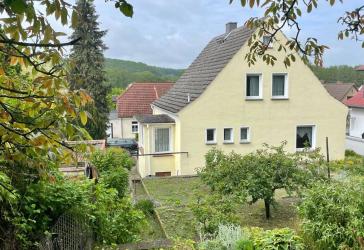 Einfamilienhaus mit großen Potenzial in guter Wohnlage von Bad Doberan | 560 m² Grundstück und Garage