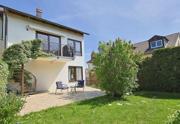 Tolles Einfamilienhaus mit großer Einliegerwohnung