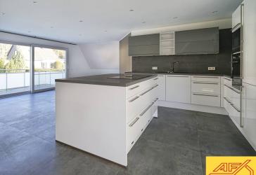 Maisonettewohnung in Bruchhausen! Moderne Ausstattung - mit Top-Einbauküche.