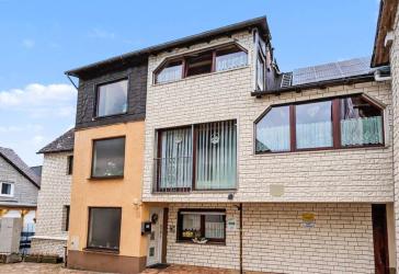 Attraktives Einfamilienhaus in Eschenburg Ortsteil Hirzenhain