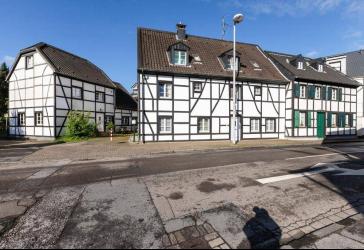WBS erforderlich - 2-Zimmer-Wohnung in Mülheim-Saarn