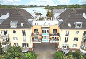 Wohnen oder Investieren: Stilvolle 2,5-Zimmer-Wohnung mit Balkon & Top-Ausstattung in Rheinnähe !!!