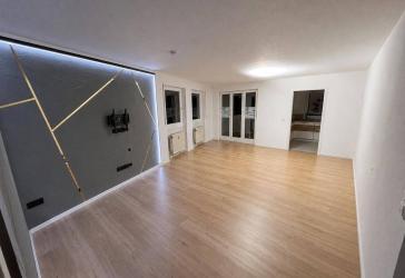 Helle 3-Zimmer-Wohnung mit Loggia und Tiefgaragenstellplatz