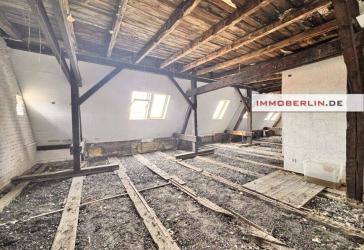 IMMOBERLIN.DE - Dachgeschossrohling für max. 4 Wohnungen ca. 290 m2 mit Bauvorbescheid