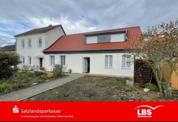 Wohnhaus mit Ausbaureserve