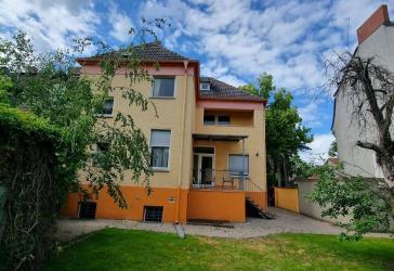 1-2 Familien Wohn-und Geschäftshaus in zentraler Falkensee-Lage,- vielseitig und flexibel nutzbar