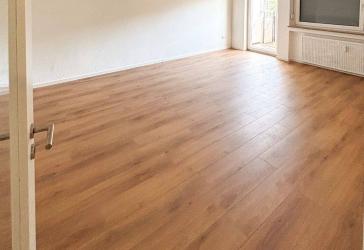 Großzügige 2-Zimmer-Wohnung mit Balkon und Weitblick