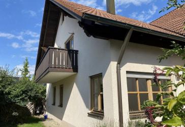 GIS IMMOBILIEN -Hochwertige DHH in sehr guter Lage!