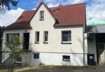 teilsaniertes EFH auf ca. 1000qm Grund - mit Muskelhypothek ins eigene Heim
