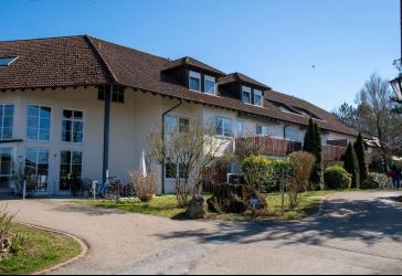Betreutes Wohnen in Schloß Stetten: Großzügige, gemütliche 1-Zimmer-Wohnung (773)