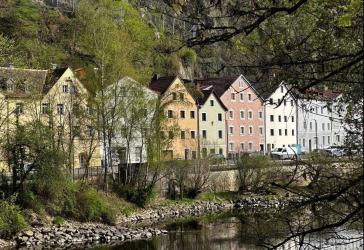 Großes Stadthaus am Fuße der Altstadt im Denkmalensemble direkt am Bschüttpark