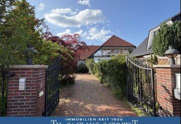 Ein Haus - unzählige Möglichkeiten! Großzügiges Wohnen mit Entwicklungspotenzial in Oldenburg