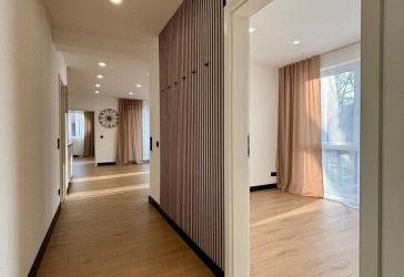 Umfassend modernisierte Eigentumswohnung in begehrter Lage