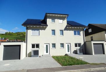 Luxuriöse Doppelhaushälfte (Erstbezug) in Weil am Rhein!
