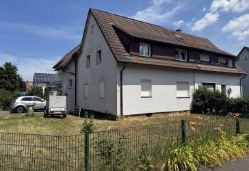 Ankommen - Gestalten - Wohlfühlen - Großzügige 5-Zimmer-Wohnung mit Balkon in Ettlingen!