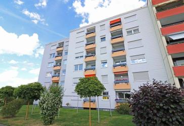 WEIDEN-REHBÜHL! Gepflegte 3,5 Zi.-ETW mit Aufzug, Garage und Panoramablick, frei ab 01.08.2026