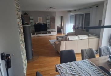 Helle freundliche 3 Zimmer Wohnung in begehrter Lage