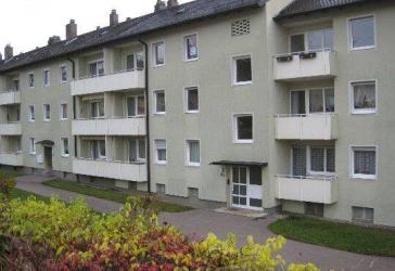 Mehrfamilienhaus 9 WE, Balkone, Garagen von Privat